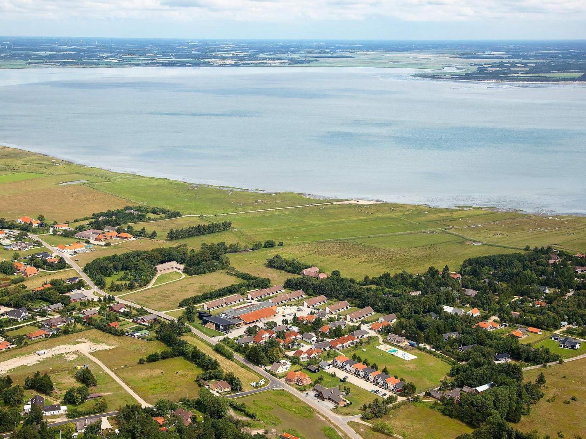 6 Person Holiday Home On A Holiday Park In Bl Vand Blåvand Екстериор снимка