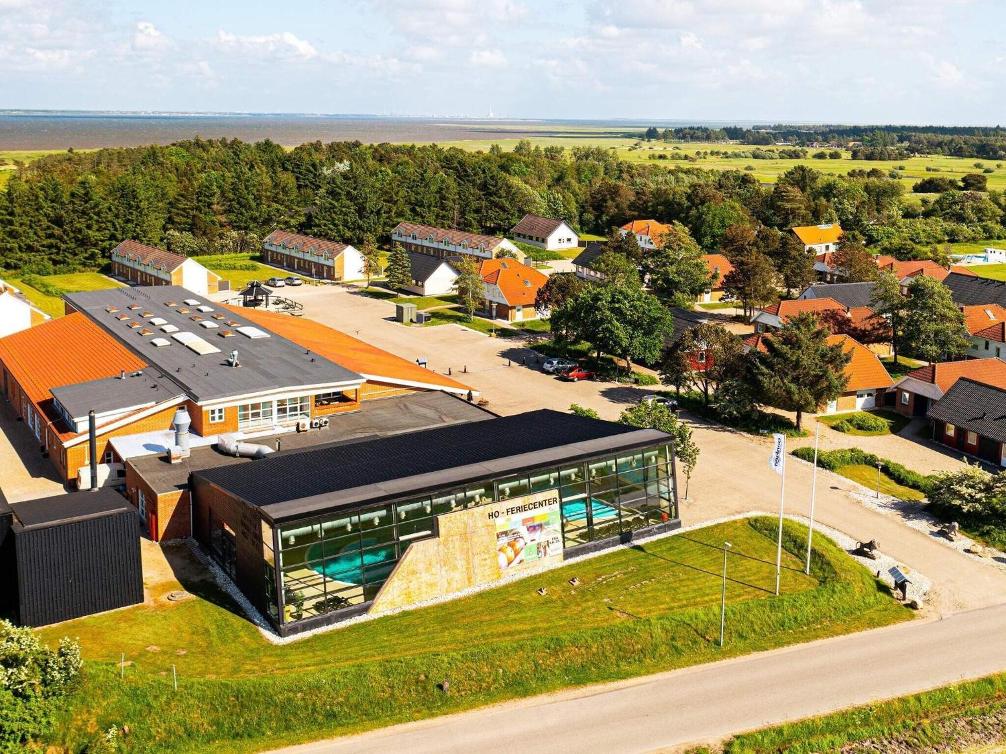 6 Person Holiday Home On A Holiday Park In Bl Vand Blåvand Екстериор снимка