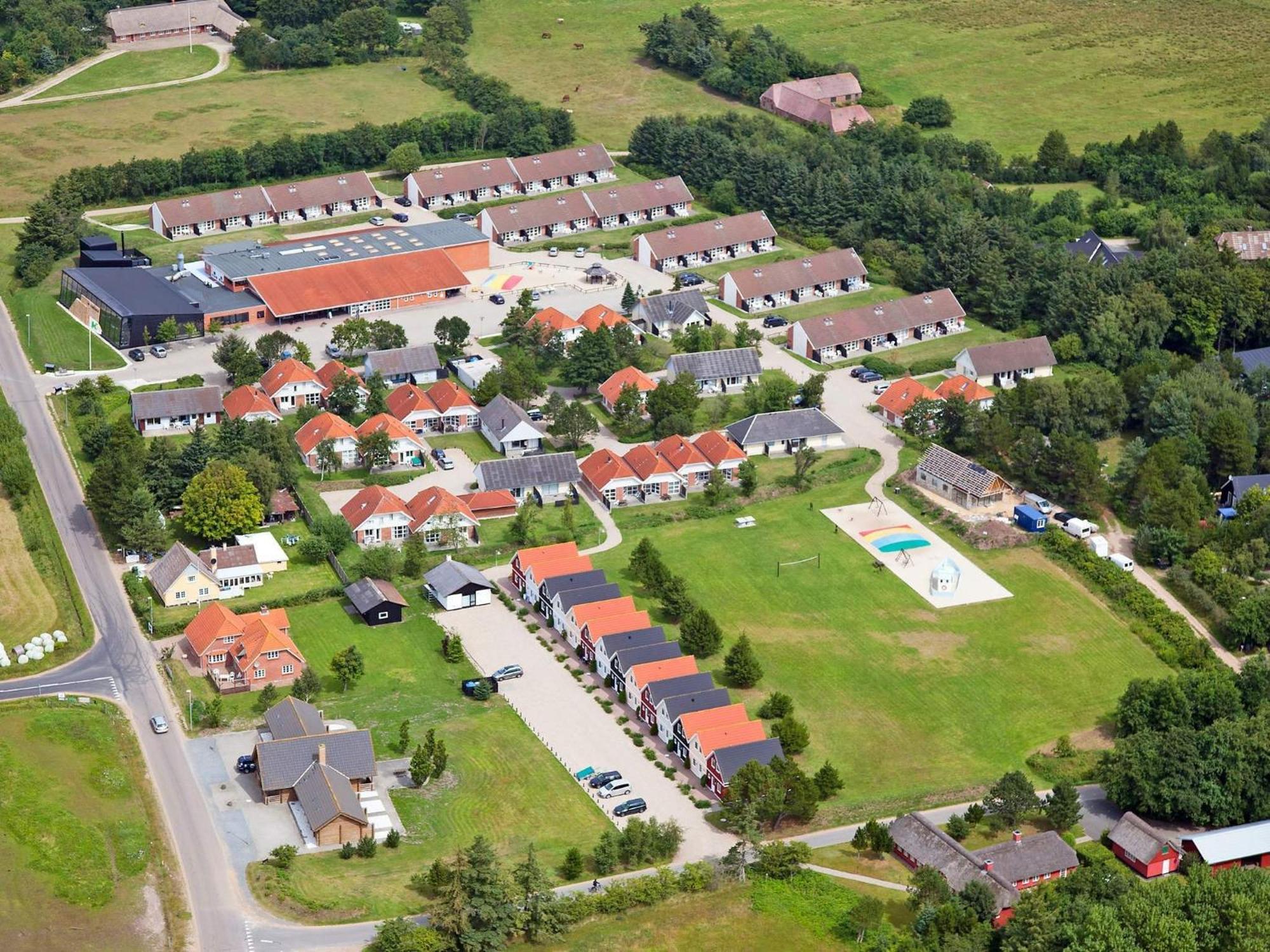 6 Person Holiday Home On A Holiday Park In Bl Vand Blåvand Екстериор снимка
